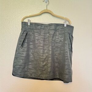 Orvis Silver/sage green Textured Skort